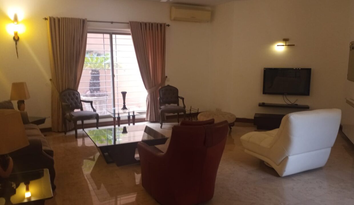 F-6 fully furnished house available for rent (10)