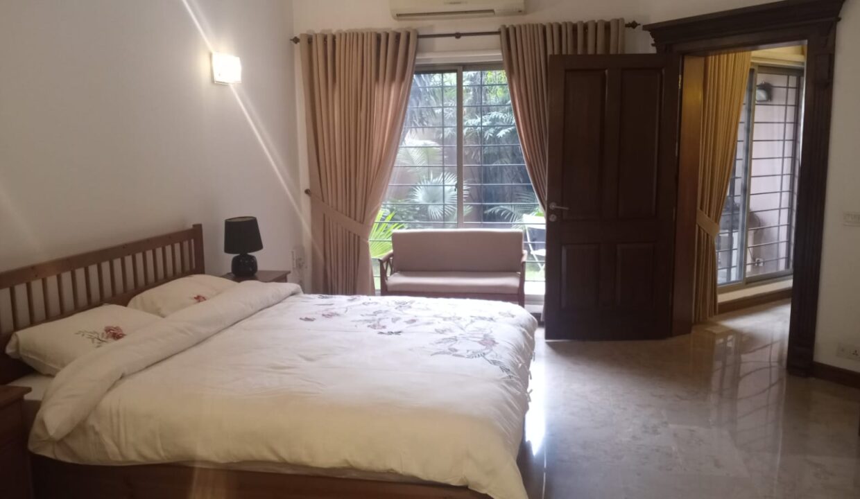 F-6 fully furnished house available for rent (8)