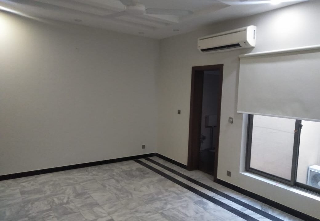 F6 upper portion available for rent (11)