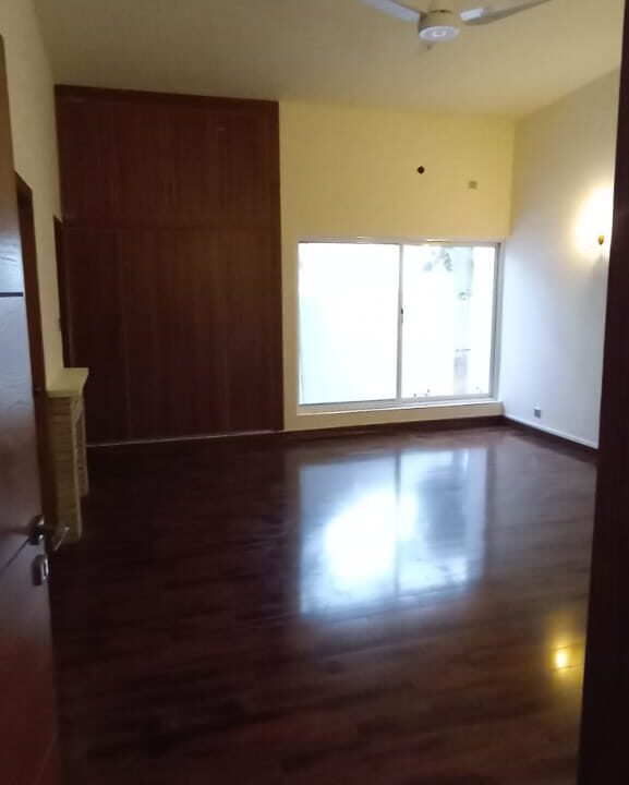 Full house available for rent in F-7 (11)